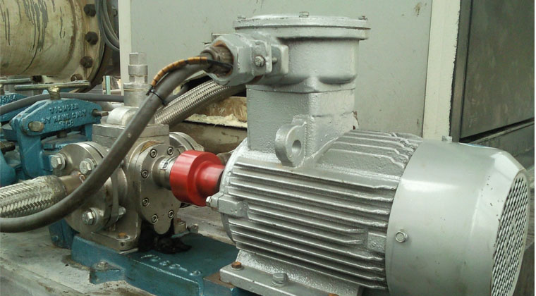 YCB不锈钢保温圆弧齿轮泵产品现场展示
